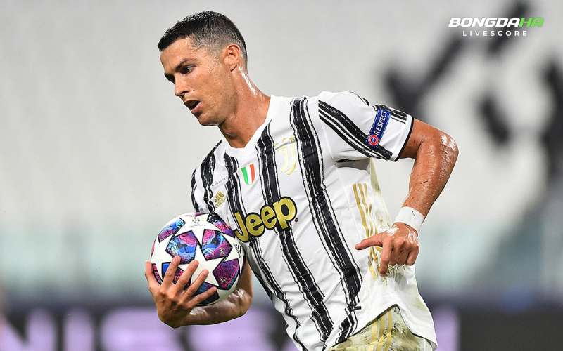 Ronaldo đã thắng kiện đội bóng cũ