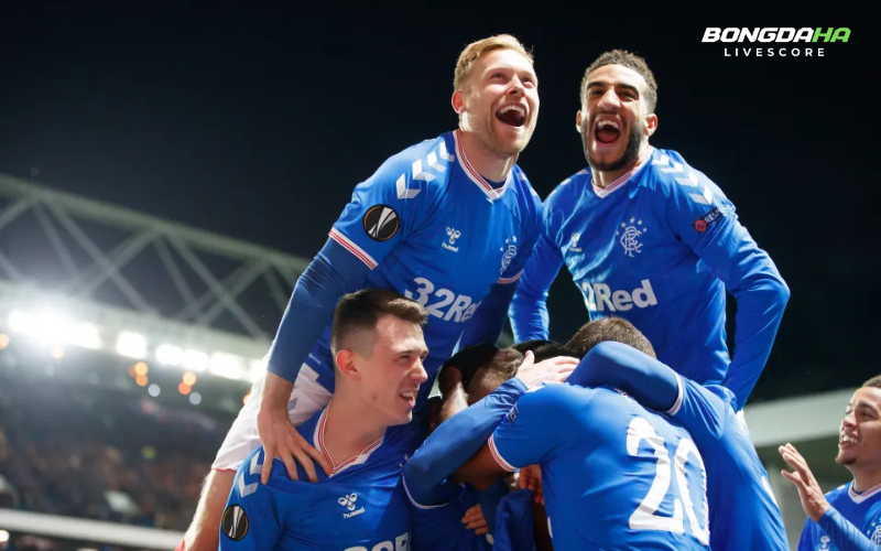 Rangers đang đánh mất chính mình ở sàn đấu châu Âu