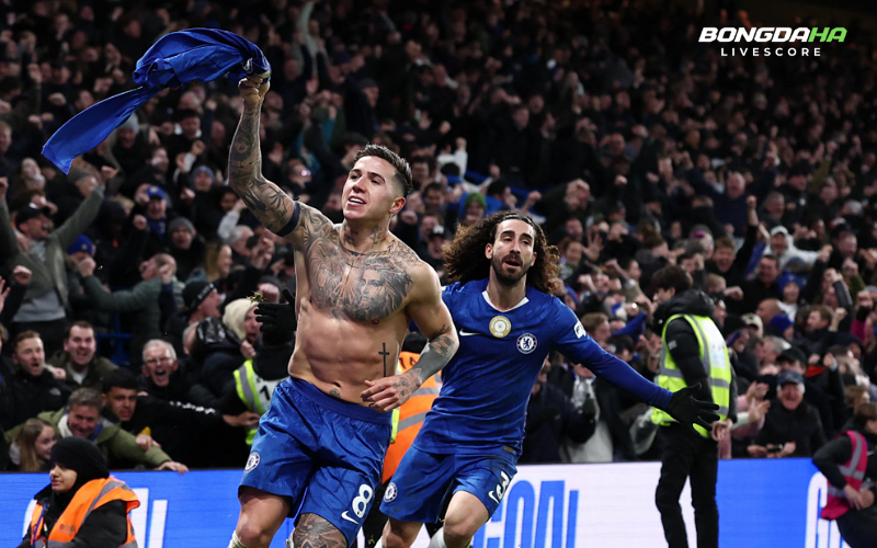 Chelsea cũng hưởng niềm vui ở vòng đấu này