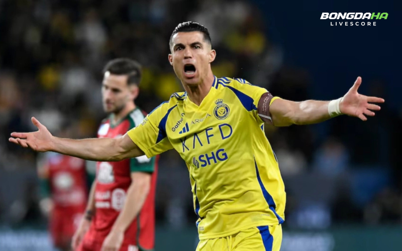 Ronaldo đang để cái tôi lấn át lý trí