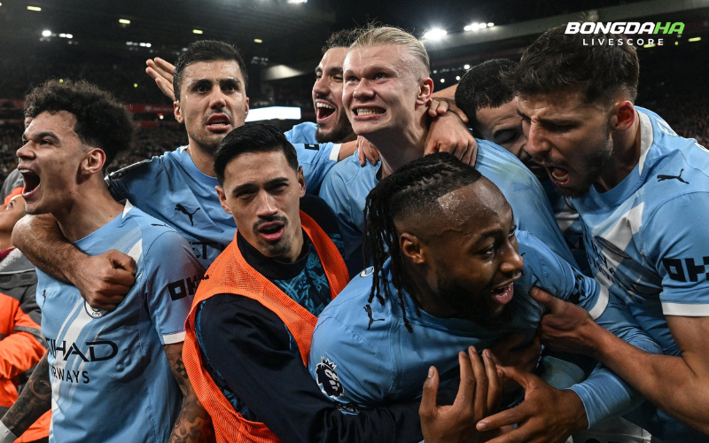 Man City buộc phải thắng và mong Arsenal sảy chân