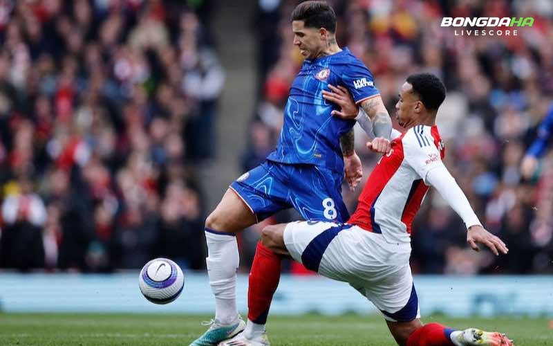 Liệu Chelsea có ngáng chân được Pháo thủ?