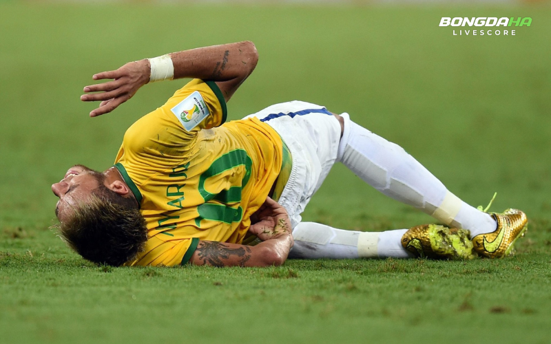 Chấn thương và hàng loạt drama bên lề khiến Neymar dần mất đi hào quang