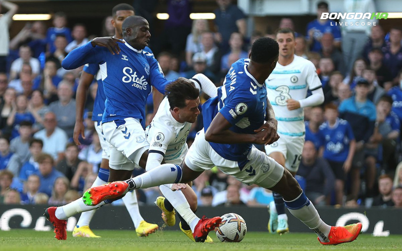 Chelsea ở mùa giải này thi đấu rất thiếu ổn định