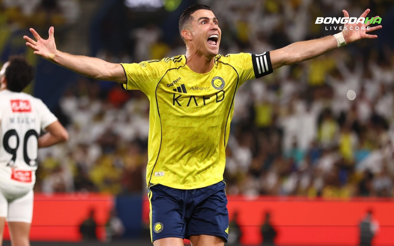 Ronaldo luôn là ngôi sao hàng đầu ở CLB hoặc cấp độ đội tuyển QG