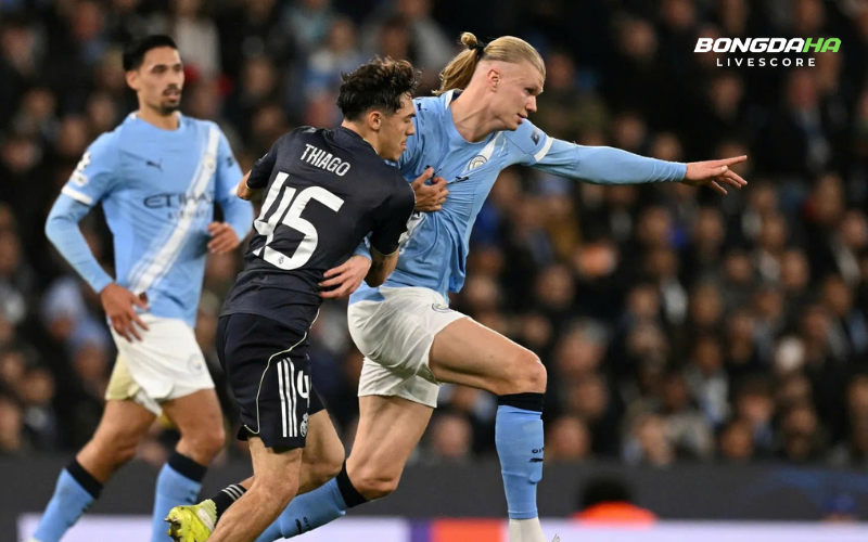 Man City chắc hẳn vẫn chưa buông cuộc đua vô địch với Arsenal