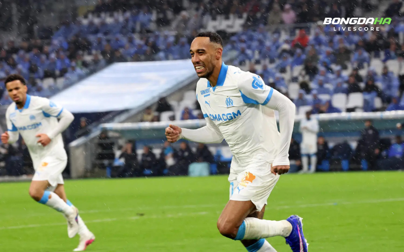 Marseille tiếp tục thăng hoa