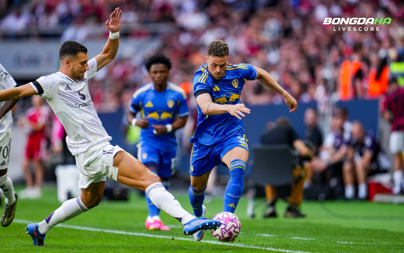 Chuyến làm khách dự báo nhiều sóng gió đối với Leeds