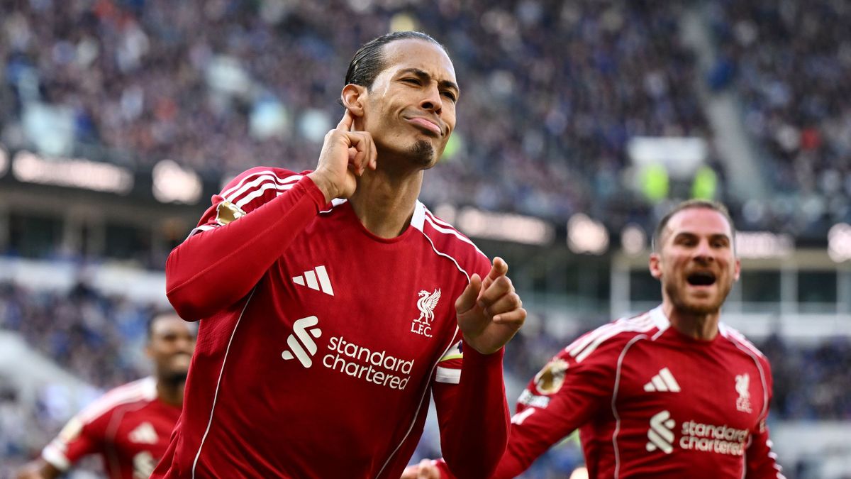 Liverpool cũng có được chiến thắng quan trọng ở vòng 33