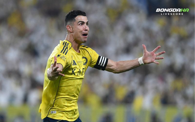 Ronaldo ghi bàn giúp Al Nassr đánh bại Al Ahli