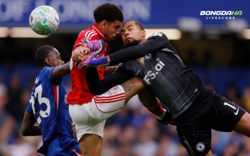 Chelsea đang rời xa nhóm dự Champions League mùa sau