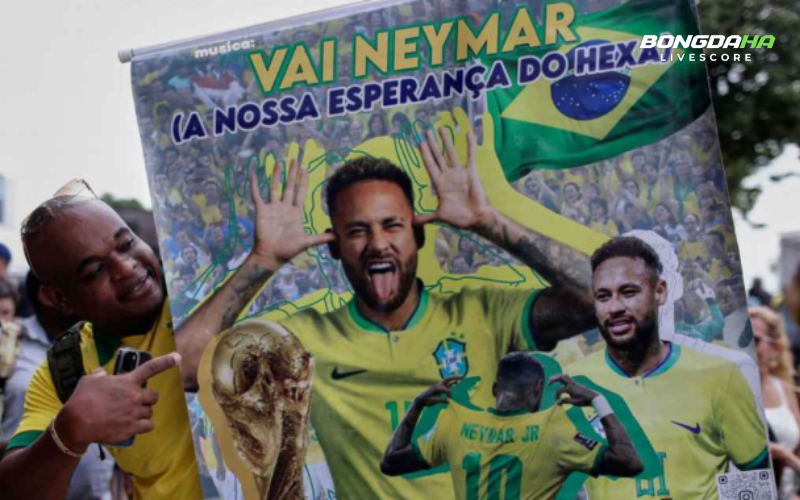 Phong độ đi xuống nhưng Neymar vẫn rất thu hút truyền thông