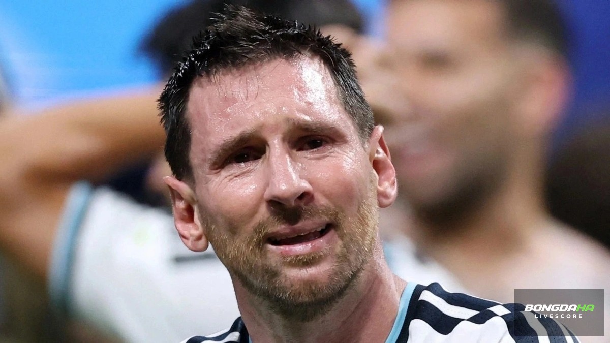 Messi viết tâm thư tiễn biệt cha đầy nước mắt, Ronaldo gửi thông điệp xúc động