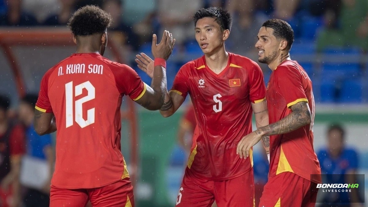 Bán kết ASEAN Cup 2026: Bản lĩnh "ông lớn" và cạm bẫy từ kẻ bám đuổi