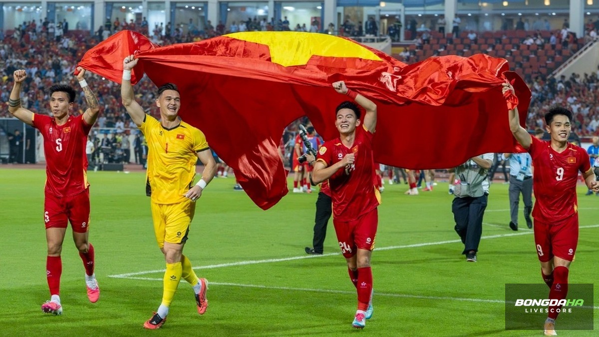 Bản lĩnh nhà vua: Tuyển Việt Nam vô địch AFF Cup 2026 sau trận cầu nghẹt thở tại Mỹ Đình